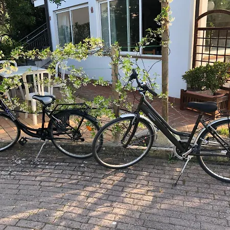 Lägenhet Mimosa - Aria Condizionata, Giardino, Biciclette E Posti Auto Coperti Marina di Campo